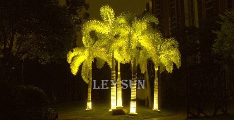 outdoor light up palm tree